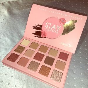 15 shade eyeshadow palette 🌸
